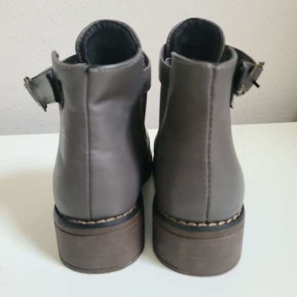 NO BRAND WOMAN'S ANKLE BOOTS - Picture 6 of 10